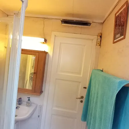 Room2b * Bergen